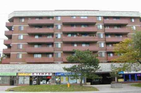 701 - 1881 Jane St, Condo with 2 bedrooms, 1 bathrooms and 1 parking in Toronto ON | Image 1