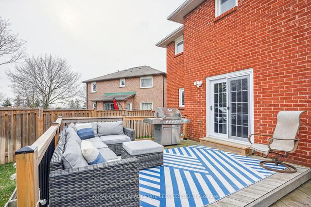 1327 Chalfield Dr, House detached with 3 bedrooms, 3 bathrooms and 4 parking in Oakville ON | Image 29