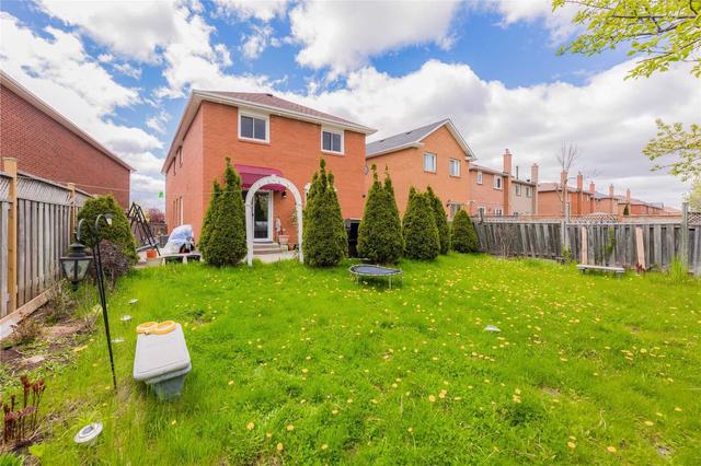 126 Muirland Cres, House detached with 4 bedrooms, 4 bathrooms and 6 parking in Brampton ON | Image 27