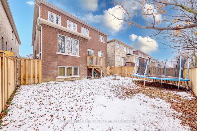 47 Mohandas Dr, House detached with 5 bedrooms, 6 bathrooms and 4 parking in Markham ON | Image 35