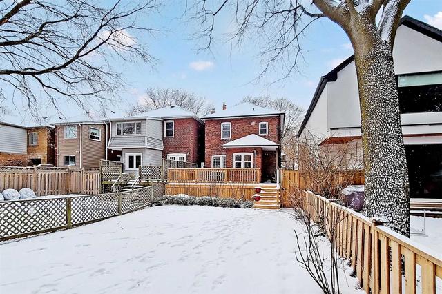 528 Roselawn Ave, House detached with 3 bedrooms, 3 bathrooms and 1 parking in Toronto ON | Image 33