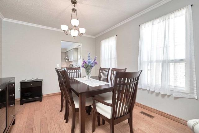 48 Niagara Pl, House detached with 3 bedrooms, 3 bathrooms and 4 parking in Brampton ON | Image 11