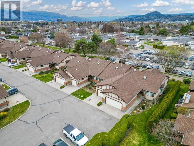 80 - 2200 Gordon Drive, House attached with 3 bedrooms, 3 bathrooms and 1 parking in Kelowna BC | Image 44