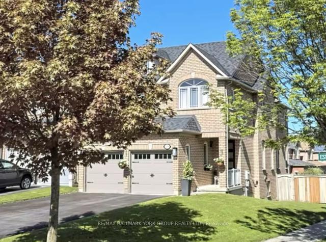 139 Estate Garden Dr W, House detached with 3 bedrooms, 3 bathrooms and 6 parking in Richmond Hill ON | Image 1