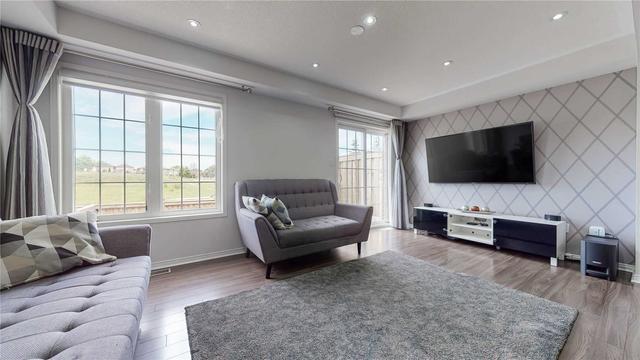 139 Russel Dr, House semidetached with 4 bedrooms, 4 bathrooms and 3 parking in Bradford West Gwillimbury ON | Image 34