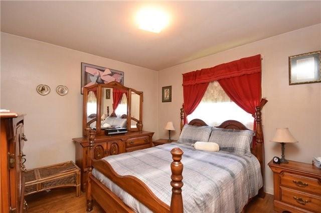 886 Ninth St, House detached with 3 bedrooms, 2 bathrooms and 6 parking in Mississauga ON | Image 7