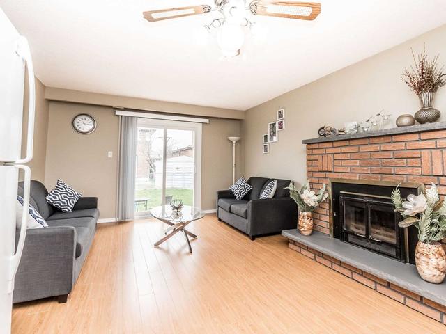 31 Radford Dr, House semidetached with 4 bedrooms, 3 bathrooms and 4 parking in Brampton ON | Image 10