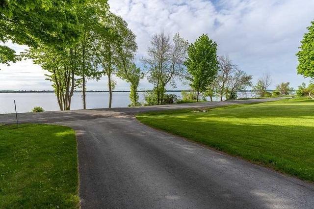 444 Cressy Bayside Road Rd, House detached with 2 bedrooms, 1 bathrooms and 10 parking in Prince Edward County ON | Image 14