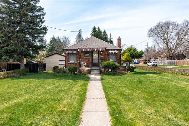 6053 Carlton Avenue, House detached with 3 bedrooms, 2 bathrooms and 6 parking in Niagara Falls ON | Image 4