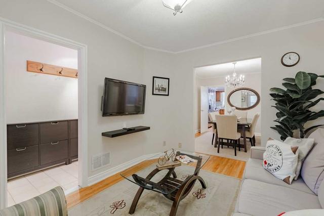 258 Gilbert Ave, House semidetached with 3 bedrooms, 2 bathrooms and 2 parking in Toronto ON | Image 22