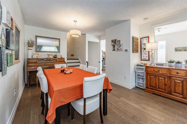 2446 Martin Crt, House semidetached with 3 bedrooms, 2 bathrooms and 2 parking in Burlington ON | Image 39
