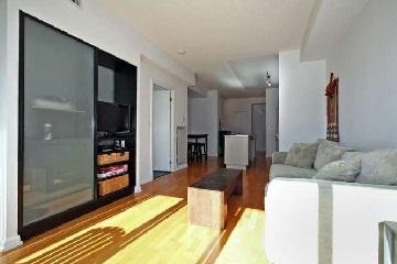 1710 - 111 Elizabeth St, Condo with 1 bedrooms, 2 bathrooms and 1 parking in Toronto ON | Image 4