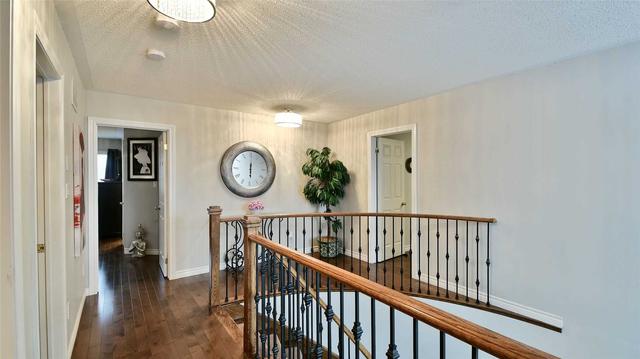 900 Barbados St, House detached with 5 bedrooms, 4 bathrooms and 6 parking in Oshawa ON | Image 17