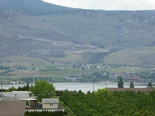 10505 62nd Avenue, House detached with 2 bedrooms, 1 bathrooms and 5 parking in Okanagan Similkameen A BC | Image 32