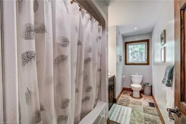 1042 Moore Rd, House detached with 2 bedrooms, 3 bathrooms and 14 parking in Bracebridge ON | Image 19