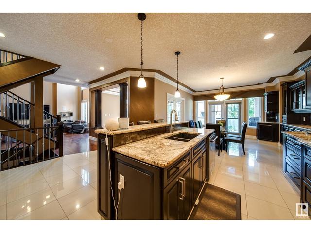 5537 Mcluhan Bl Nw, House detached with 6 bedrooms, 5 bathrooms and 6 parking in Edmonton AB | Image 11