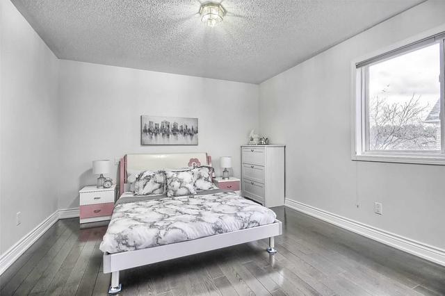36 Sarum Cres, House detached with 4 bedrooms, 4 bathrooms and 4 parking in Markham ON | Image 25