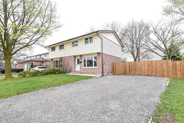 16 Romy Crescent, House semidetached with 4 bedrooms, 2 bathrooms and 4 parking in Thorold ON | Image 4