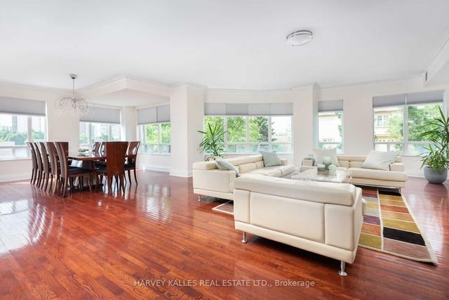 205 - 1 Cordoba Dr, Condo with 5 bedrooms, 4 bathrooms and 2 parking in Vaughan ON | Image 7