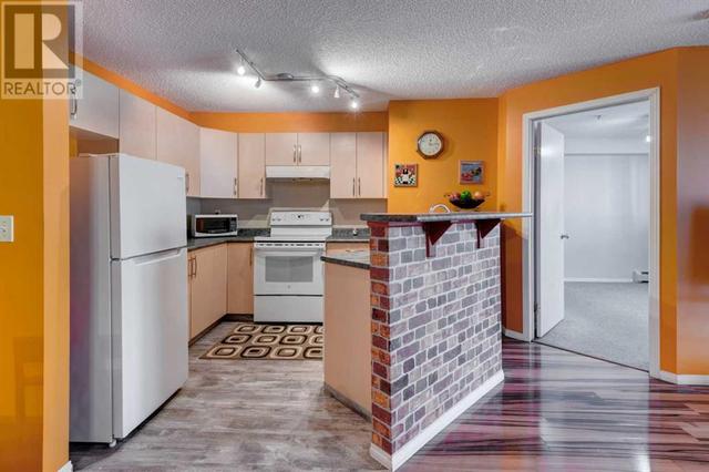 4214, - 4975 130 Avenue Se, Condo with 2 bedrooms, 2 bathrooms and 1 parking in Calgary AB | Image 8