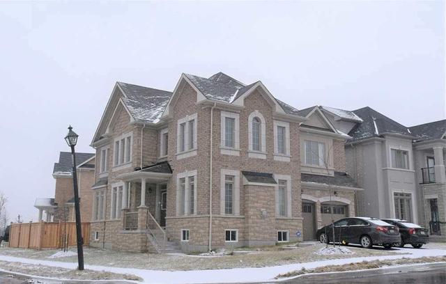 1135 Grainger Tr, House detached with 4 bedrooms, 4 bathrooms and 2 parking in Newmarket ON | Image 2
