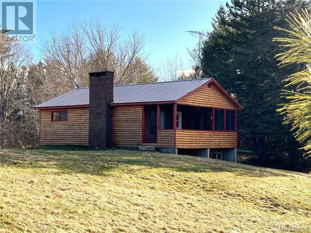 8194 Route 3, Home with 2 bedrooms, 1 bathrooms and null parking in Saint James NB | Image 2