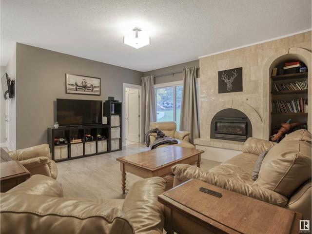 84 Valleyview Cr Nw, House detached with 6 bedrooms, 3 bathrooms and null parking in Edmonton AB | Image 18