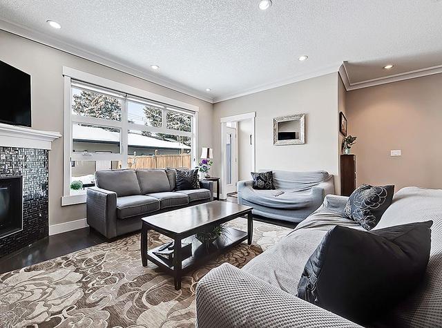 1633 41 Street Sw, Home with 4 bedrooms, 3 bathrooms and 2 parking in Calgary AB | Image 9