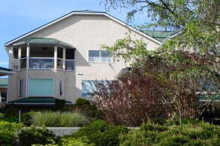 sw 10 - 94 1st Ave, Townhouse with 1 bedrooms, 2 bathrooms and 2 parking in Nakusp BC | Image 1