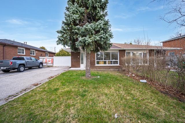 84 Earnscliffe Circ, House semidetached with 3 bedrooms, 2 bathrooms and 3 parking in Brampton ON | Image 12