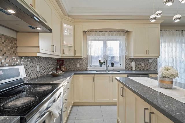 158b Leyton Ave, House detached with 4 bedrooms, 5 bathrooms and 3 parking in Toronto ON | Image 7