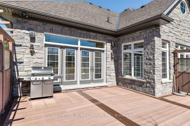 3 Castlewood Crt, House detached with 3 bedrooms, 4 bathrooms and 13 parking in Caledon ON | Image 9
