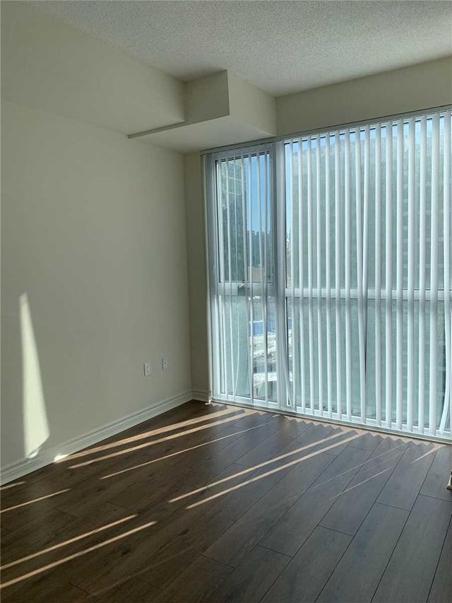 1712 - 349 Rathburn Rd, Condo with 1 bedrooms, 1 bathrooms and 1 parking in Mississauga ON | Image 2