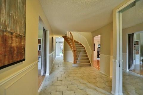 3655 Bangor Rd, House detached with 4 bedrooms, 3 bathrooms and 2 parking in Mississauga ON | Image 3