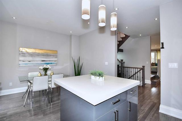 123 Harding Blvd, House detached with 4 bedrooms, 4 bathrooms and 2 parking in Toronto ON | Image 12
