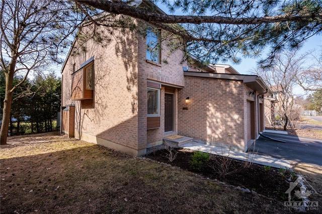 46 - 710 Coronation Avenue, Townhouse with 3 bedrooms, 3 bathrooms and 2 parking in Ottawa ON | Image 2