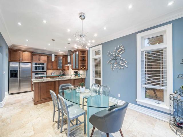 23 Rota Cres, House detached with 3 bedrooms, 4 bathrooms and 6 parking in Vaughan ON | Image 3