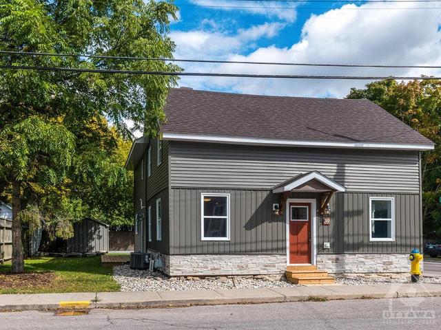 39 Rochester Street, House detached with 4 bedrooms, 3 bathrooms and 4 parking in Carleton Place ON | Image 30
