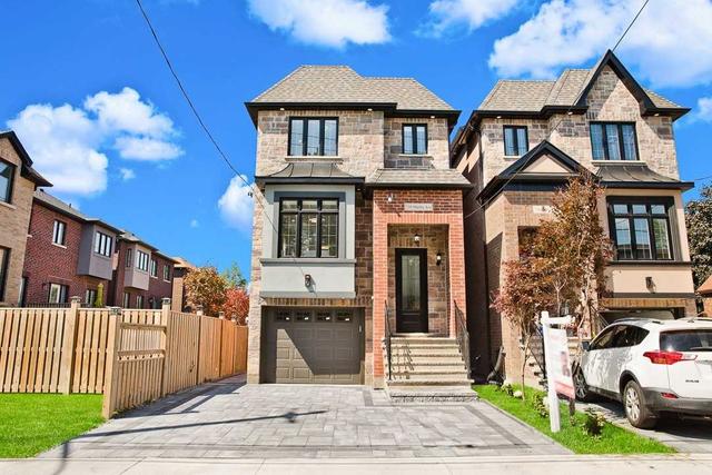 718 Marlee Ave, House detached with 3 bedrooms, 4 bathrooms and 3 parking in Toronto ON | Image 1