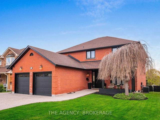 12 Darren Cres, House detached with 4 bedrooms, 4 bathrooms and 5 parking in Cambridge ON | Image 1