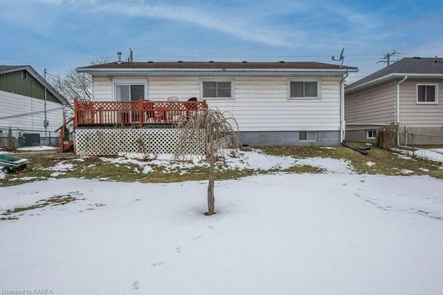 243 Camden Road, House detached with 3 bedrooms, 1 bathrooms and 2 parking in Greater Napanee ON | Image 30