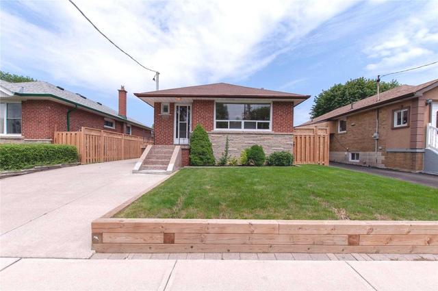 719 Markham Rd, House detached with 3 bedrooms, 2 bathrooms and 6 parking in Toronto ON | Image 1