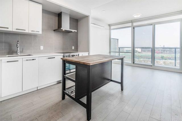 s906 - 120 Bayview Ave, Condo with 1 bedrooms, 1 bathrooms and 0 parking in Toronto ON | Image 1