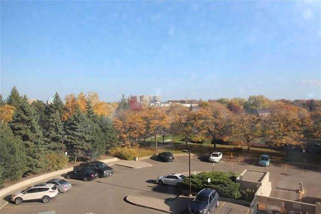 401 - 400 Webb Dr, Condo with 2 bedrooms, 1 bathrooms and 1 parking in Mississauga ON | Image 6