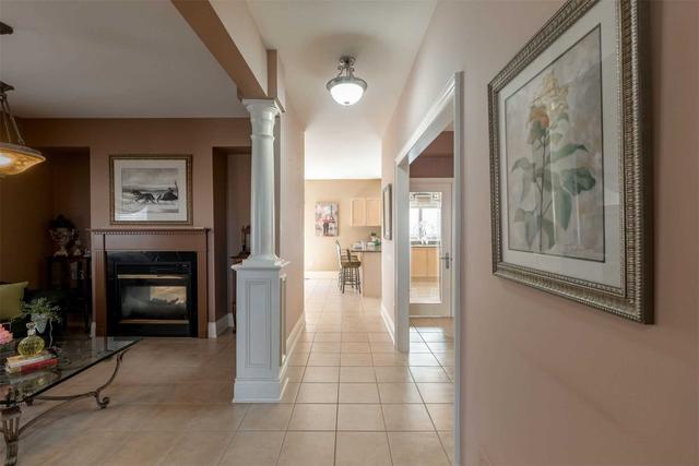 17 Silverado Tr, House detached with 4 bedrooms, 4 bathrooms and 6 parking in Vaughan ON | Image 37