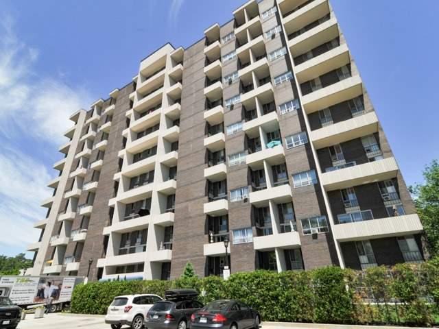 110 - 35 Ormskirk Ave, Condo with 3 bedrooms, 2 bathrooms and 1 parking in Toronto ON | Image 1