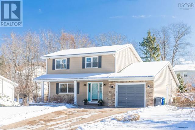 27 Lake Charles Drive, House detached with 3 bedrooms, 2 bathrooms and null parking in Halifax NS | Image 1