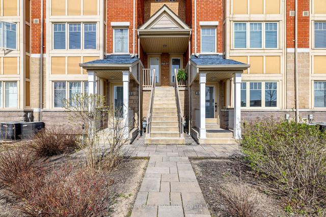 15 - 3985 Eglinton Ave W, Townhouse with 3 bedrooms, 3 bathrooms and 2 parking in Mississauga ON | Image 1