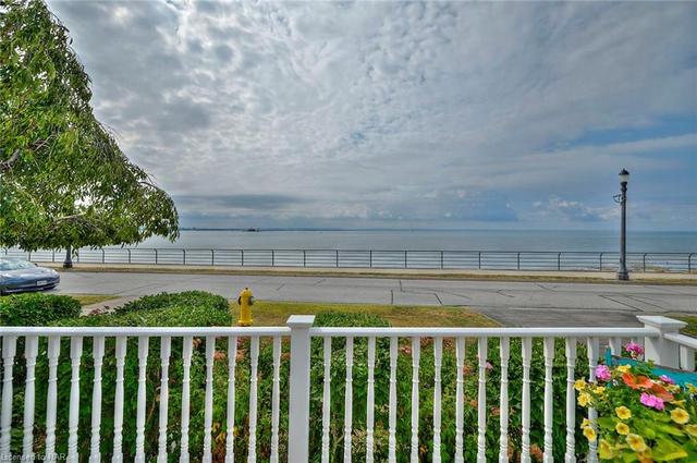 546 Lakeshore Road, House detached with 3 bedrooms, 2 bathrooms and 6 parking in Fort Erie ON | Image 6