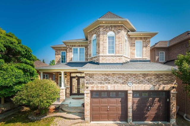 956 Coyston Dr, House detached with 4 bedrooms, 4 bathrooms and 2 parking in Oshawa ON | Image 1
